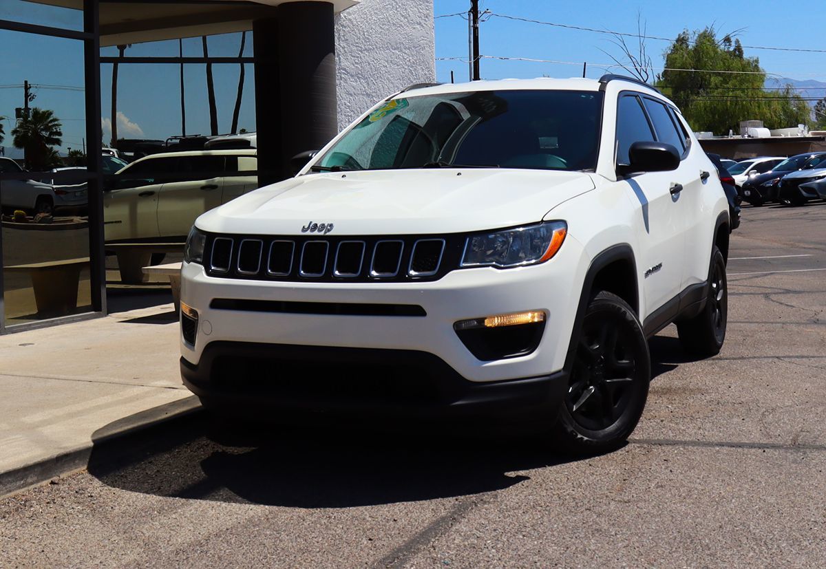 Jeep Compass photo 2