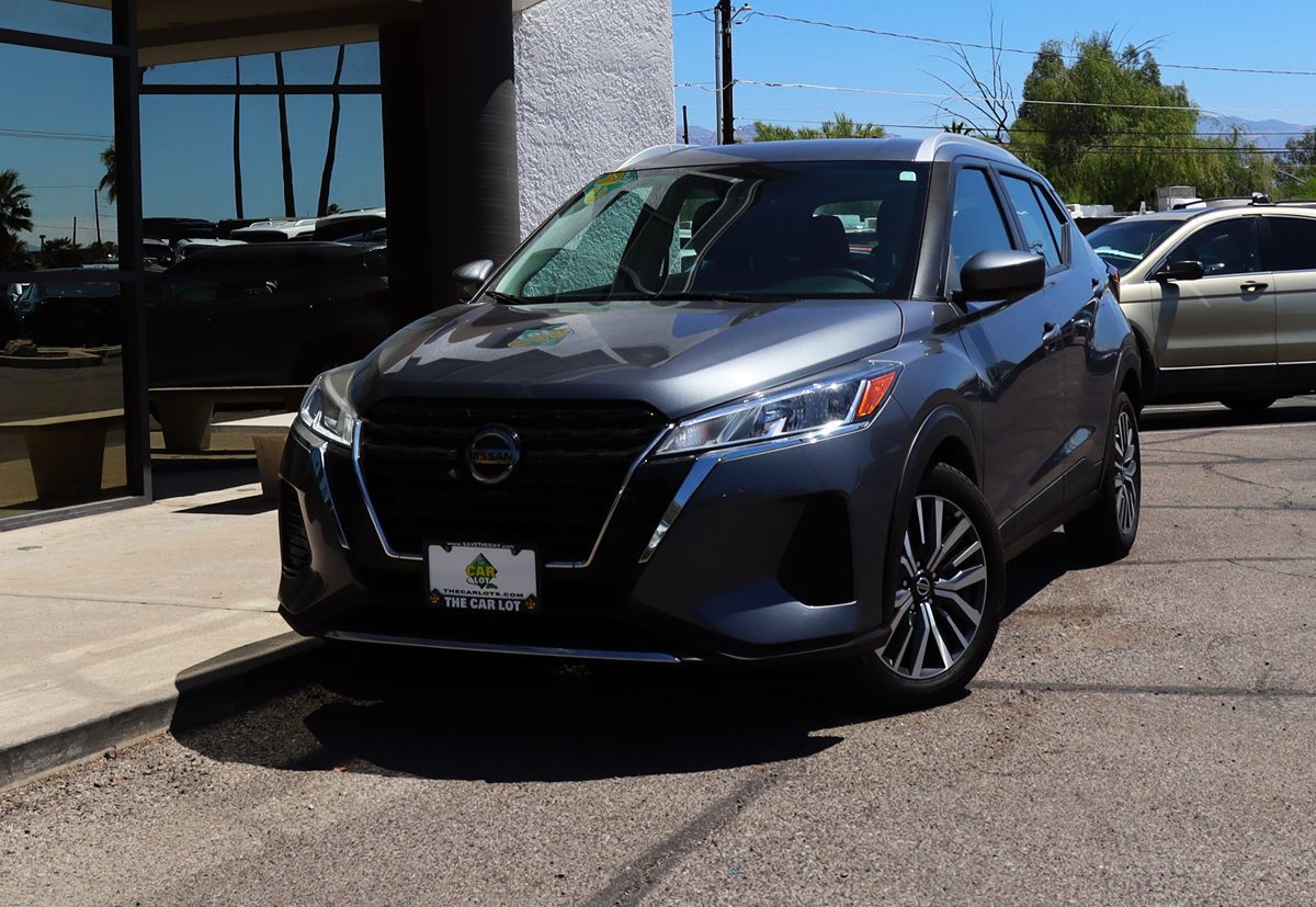 Nissan Kicks photo 2
