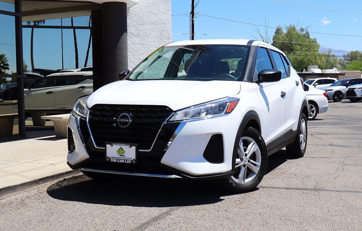 Nissan Kicks photo 2