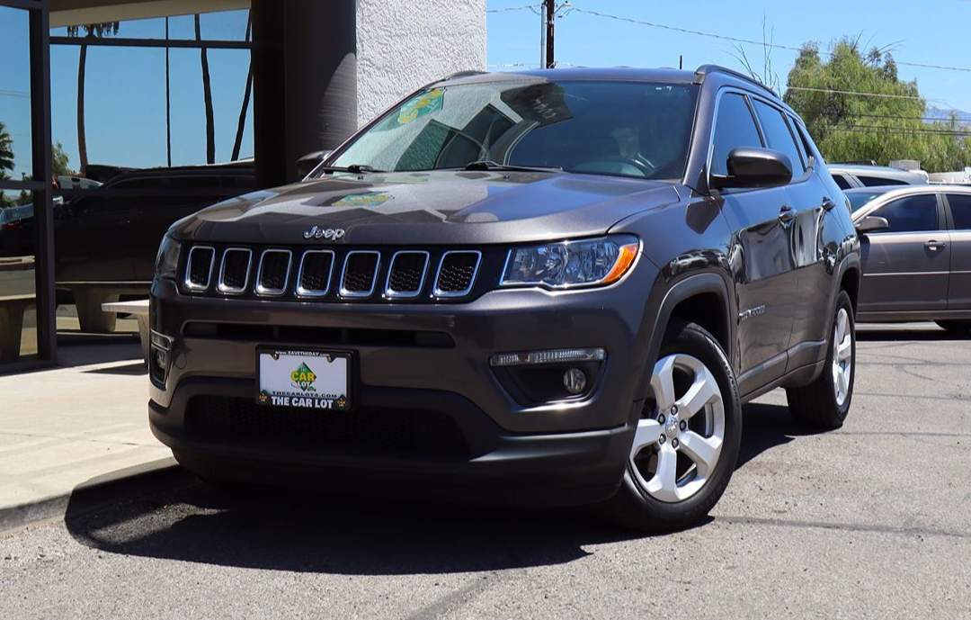Jeep Compass photo 2