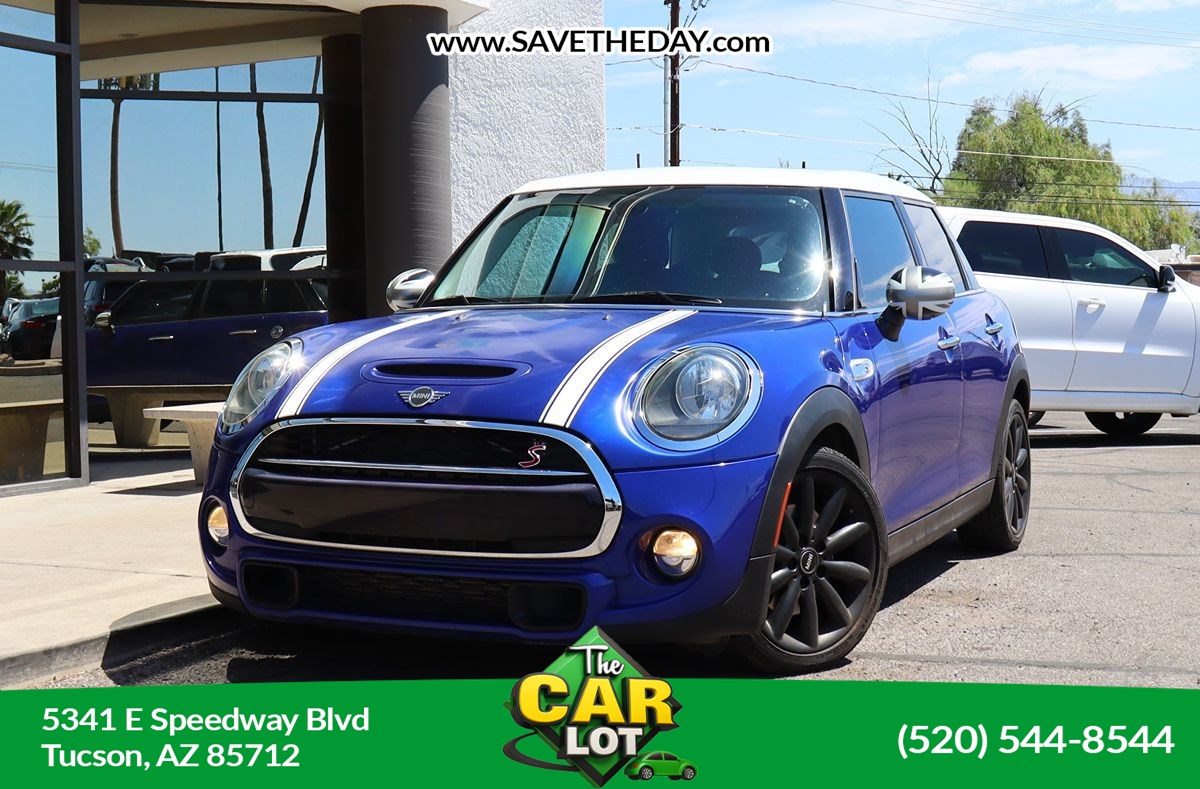 2019 MINI Hardtop Cooper S Signature's photo