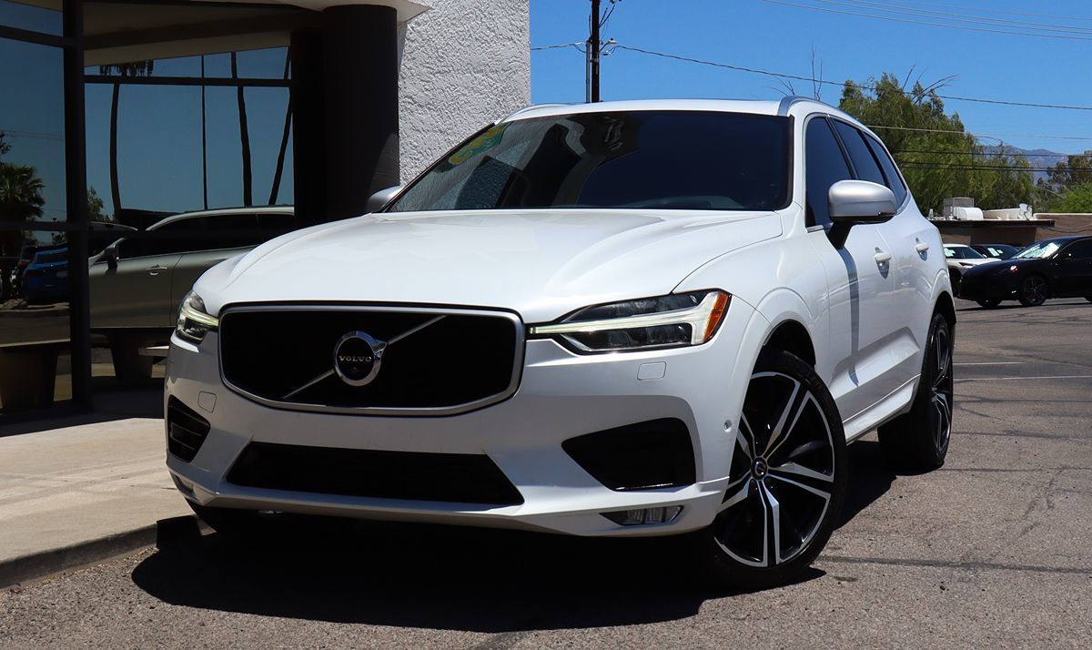Volvo XC60 photo 2