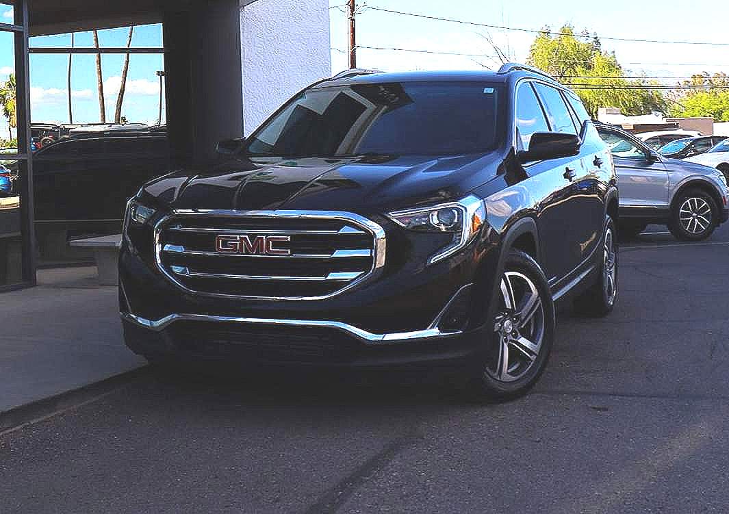 GMC Terrain photo 2
