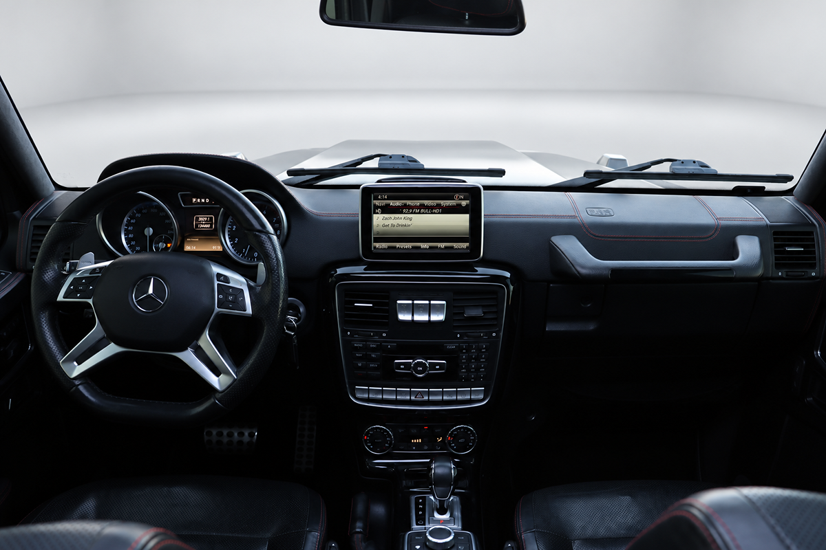 Photo 21 of this Mercedes-Benz G 550