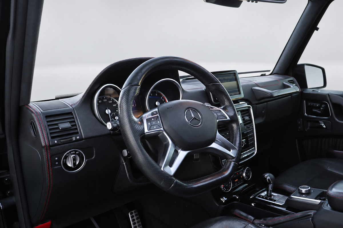 Photo 28 of this Mercedes-Benz G 550