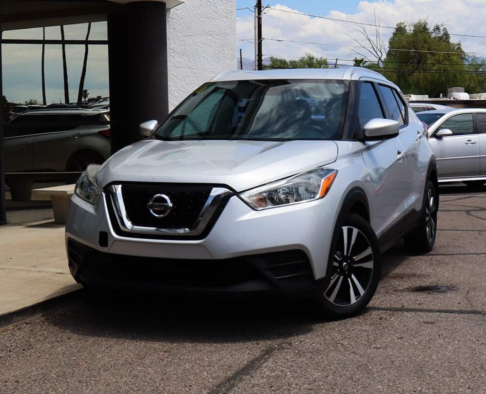 Nissan Kicks photo 2