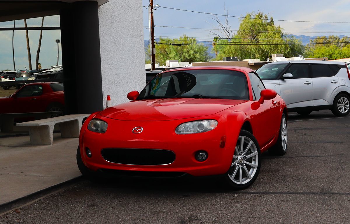 Mazda MX-5 photo 2