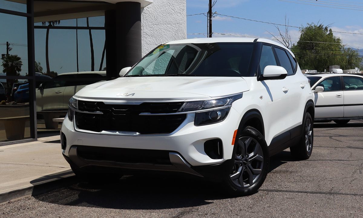 Kia Seltos photo 2