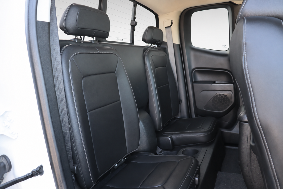 Chevrolet Colorado photo 14