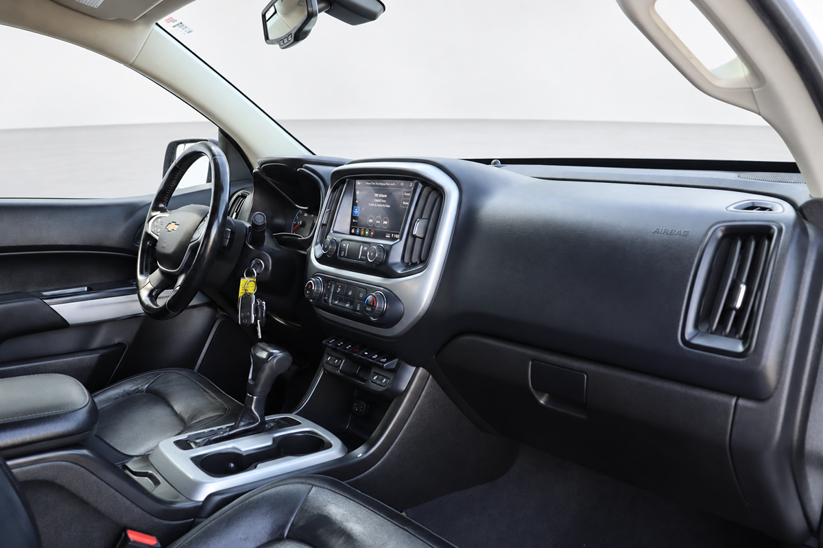 Chevrolet Colorado photo 16