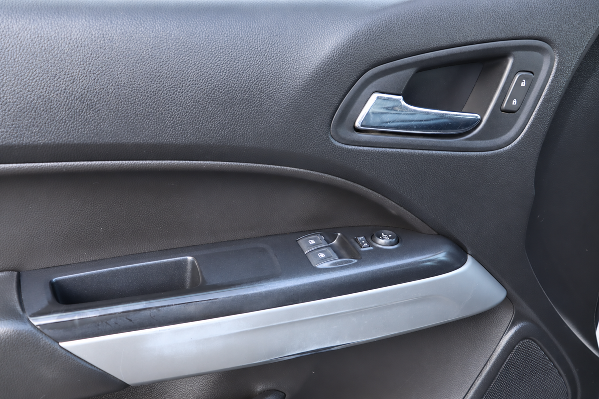 Chevrolet Colorado photo 19