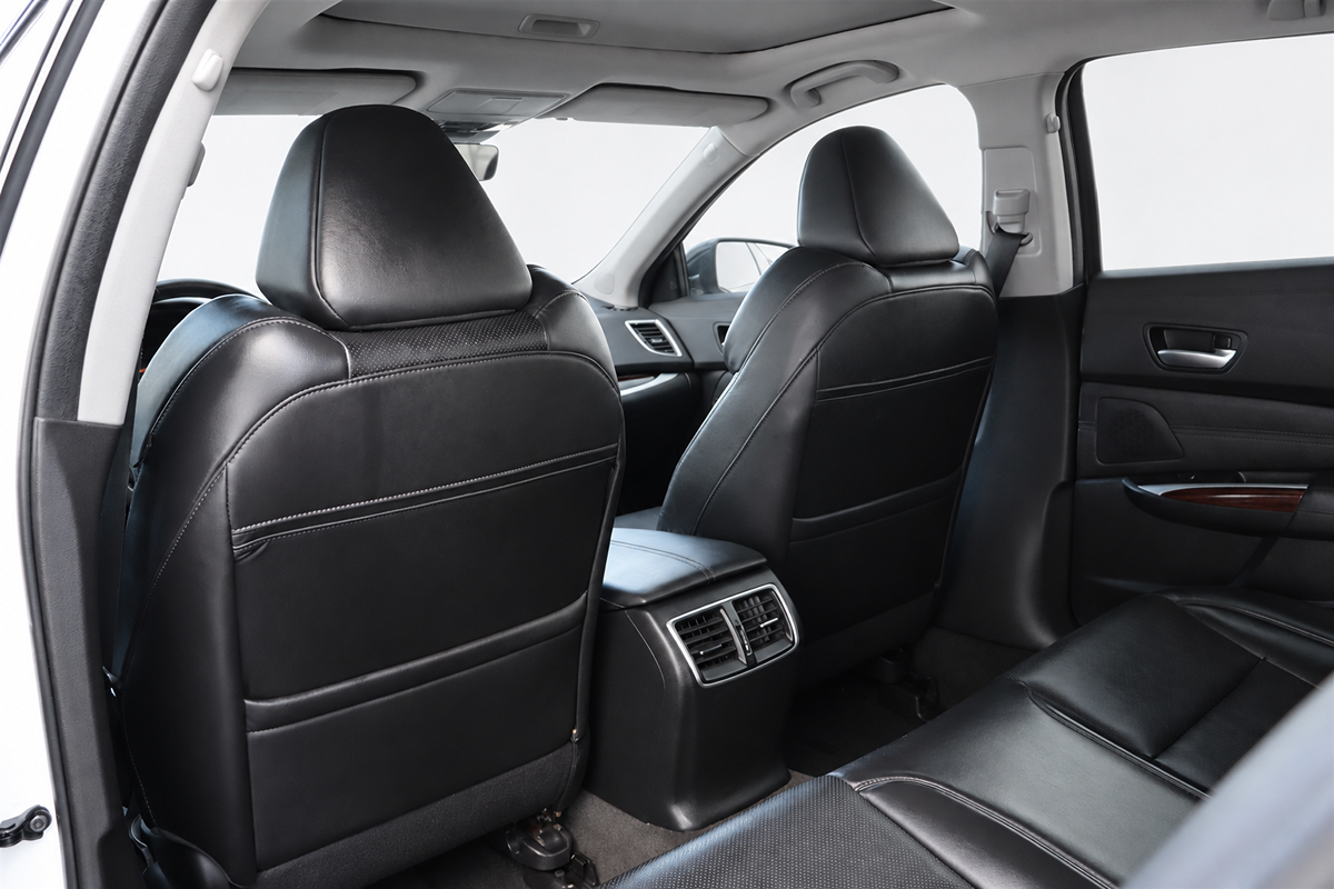 Acura TLX photo 18