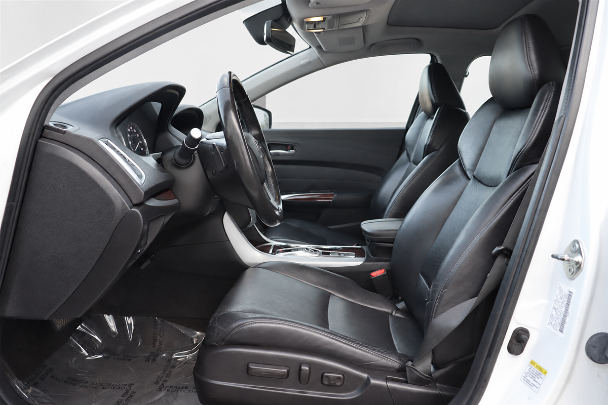 Acura TLX photo 25