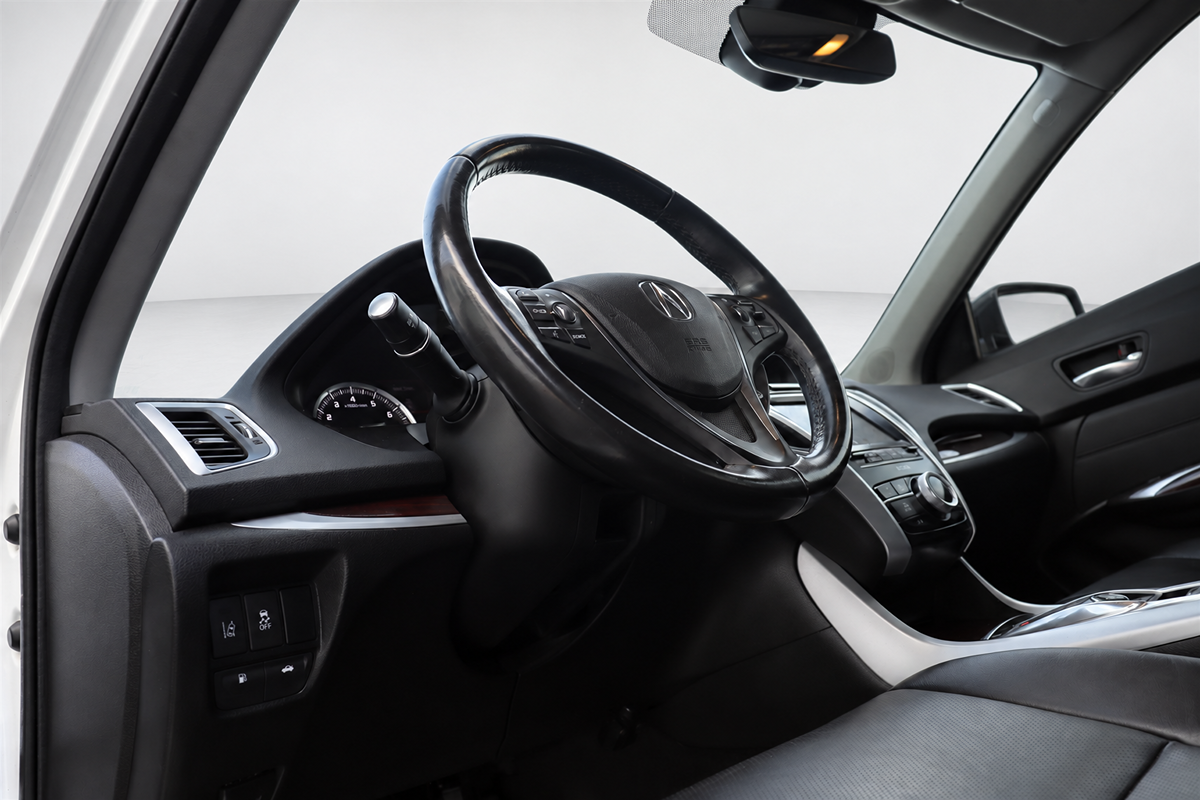 Acura TLX photo 27