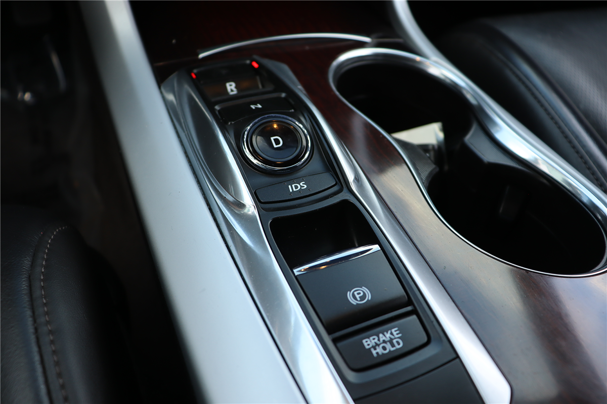 Acura TLX photo 34