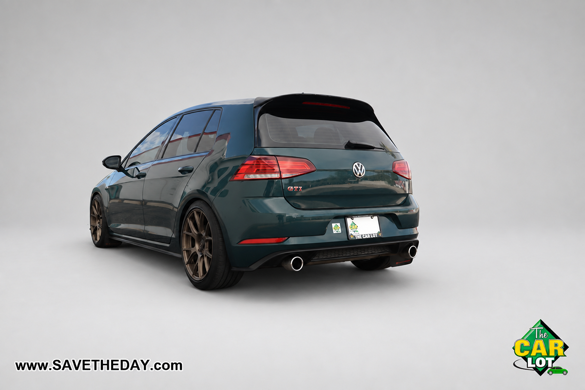 Volkswagen Golf GTI photo 6