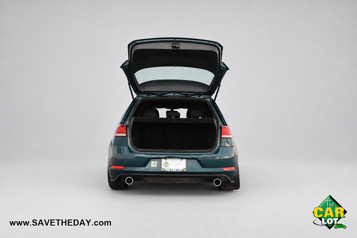 Volkswagen Golf GTI photo 12