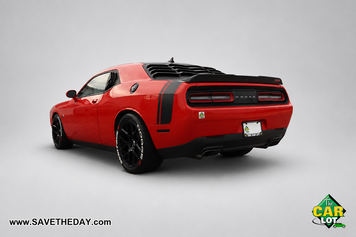 Dodge Challenger photo 6