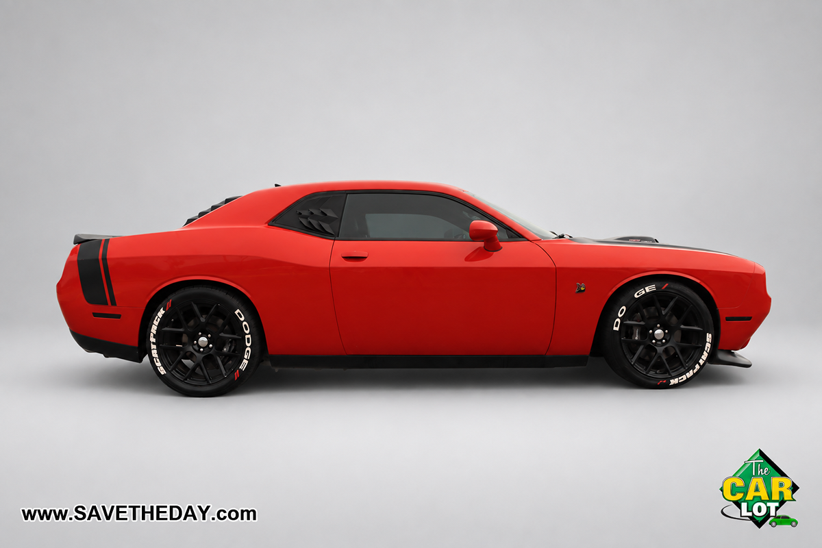 Dodge Challenger photo 9