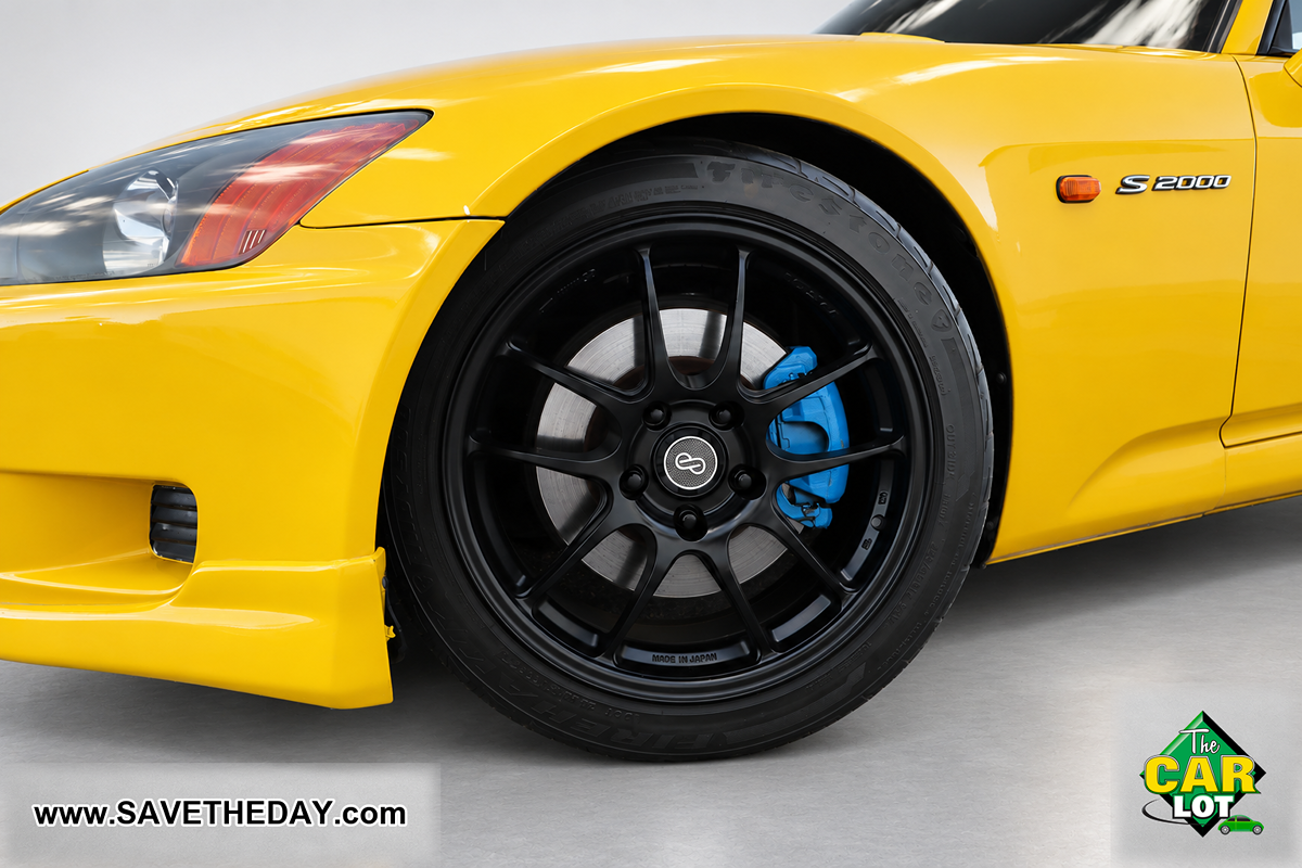 Photo 4 of this Honda S2000