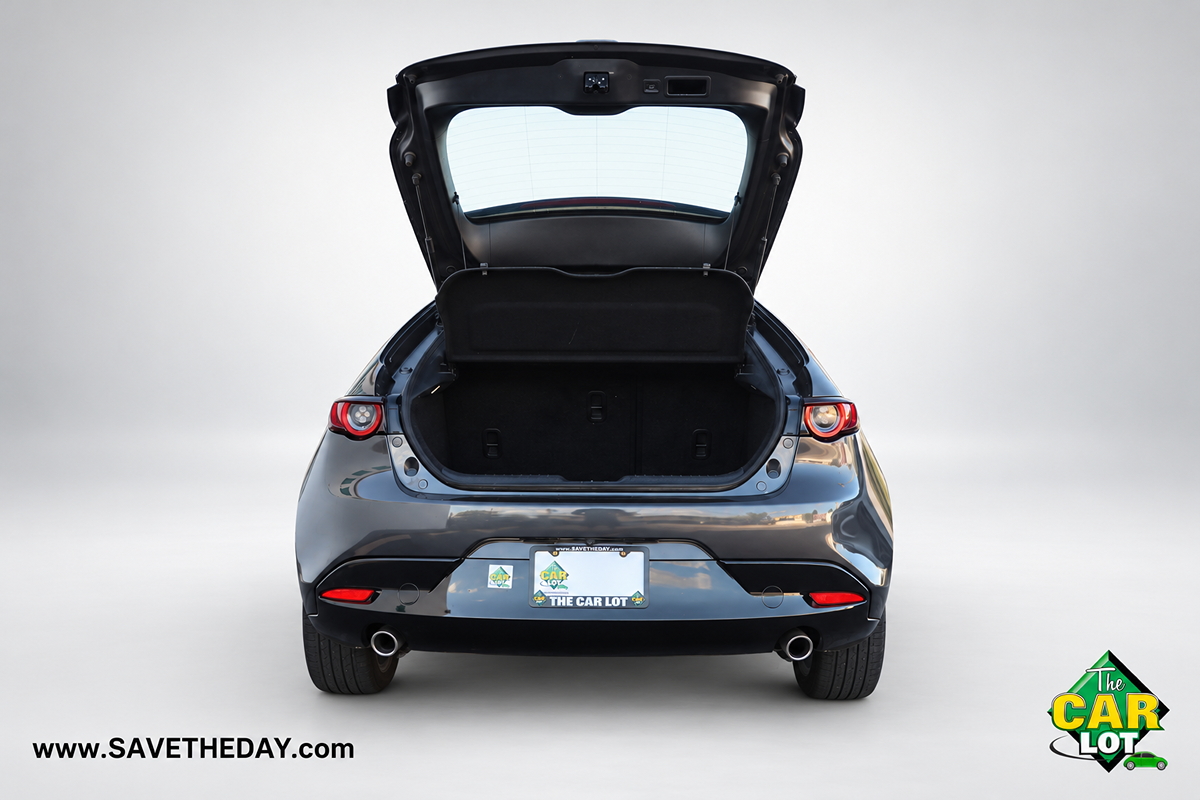 Mazda Mazda3 photo 12