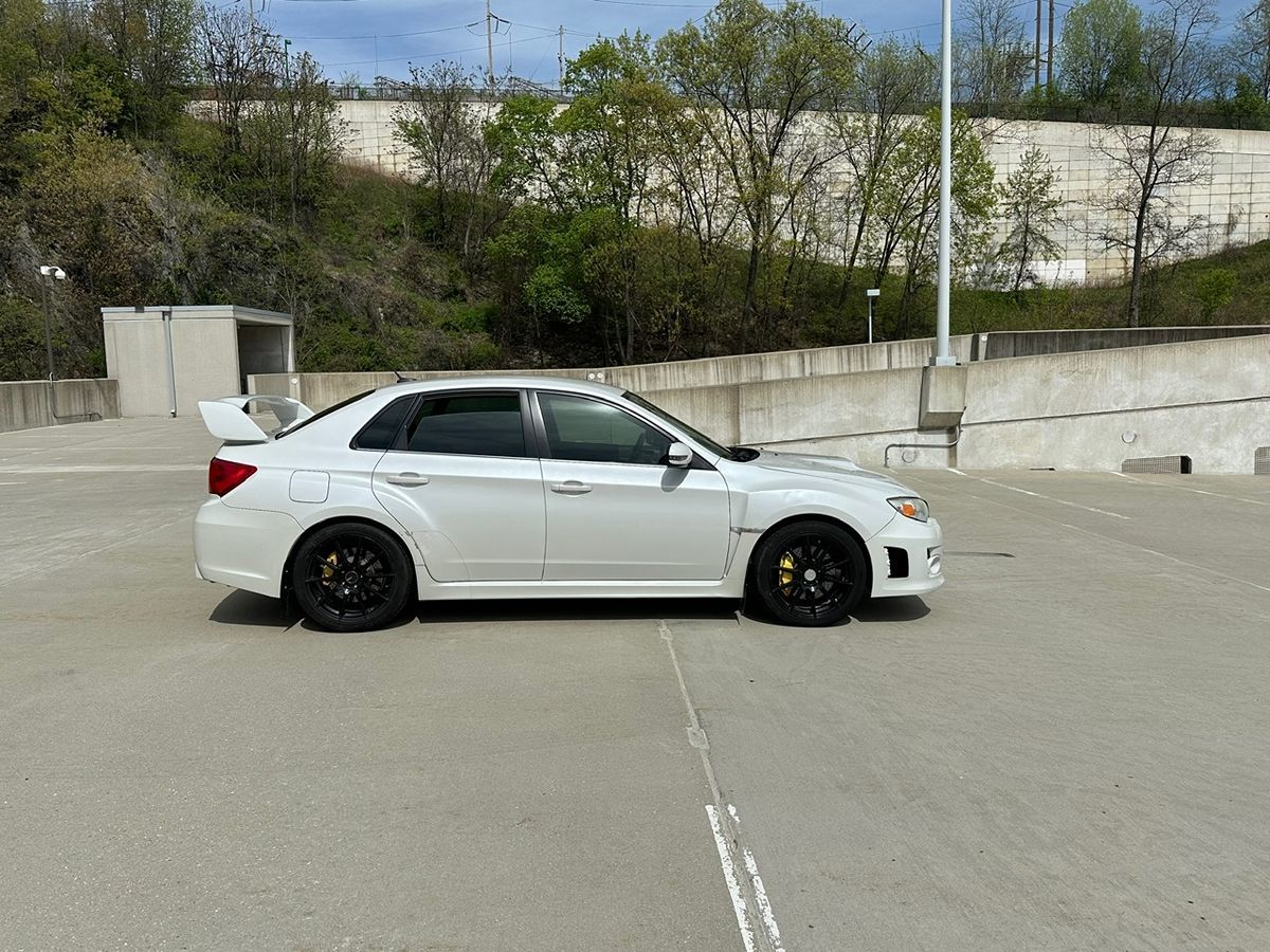 2012 Subaru Impreza WRX STI photo 4