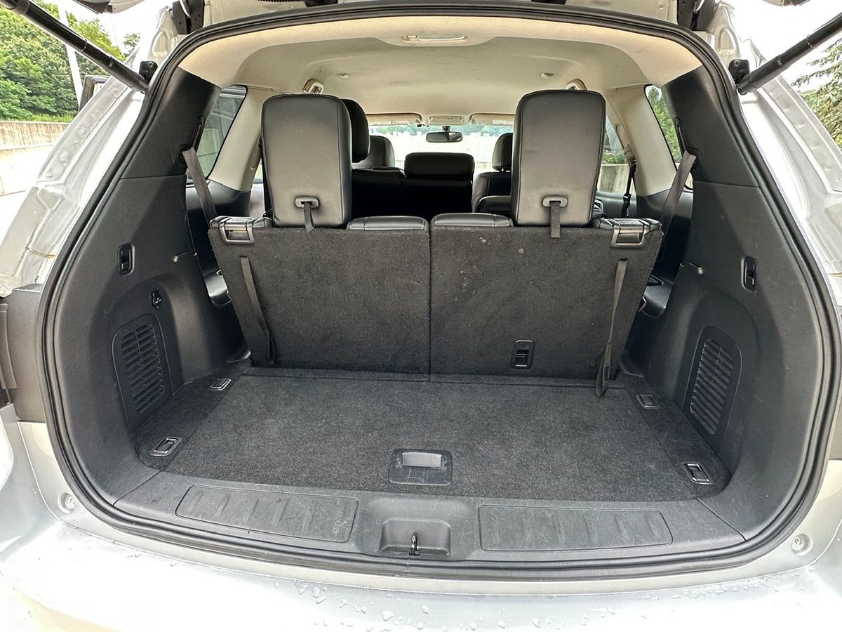 2018 Nissan Pathfinder SL photo 15