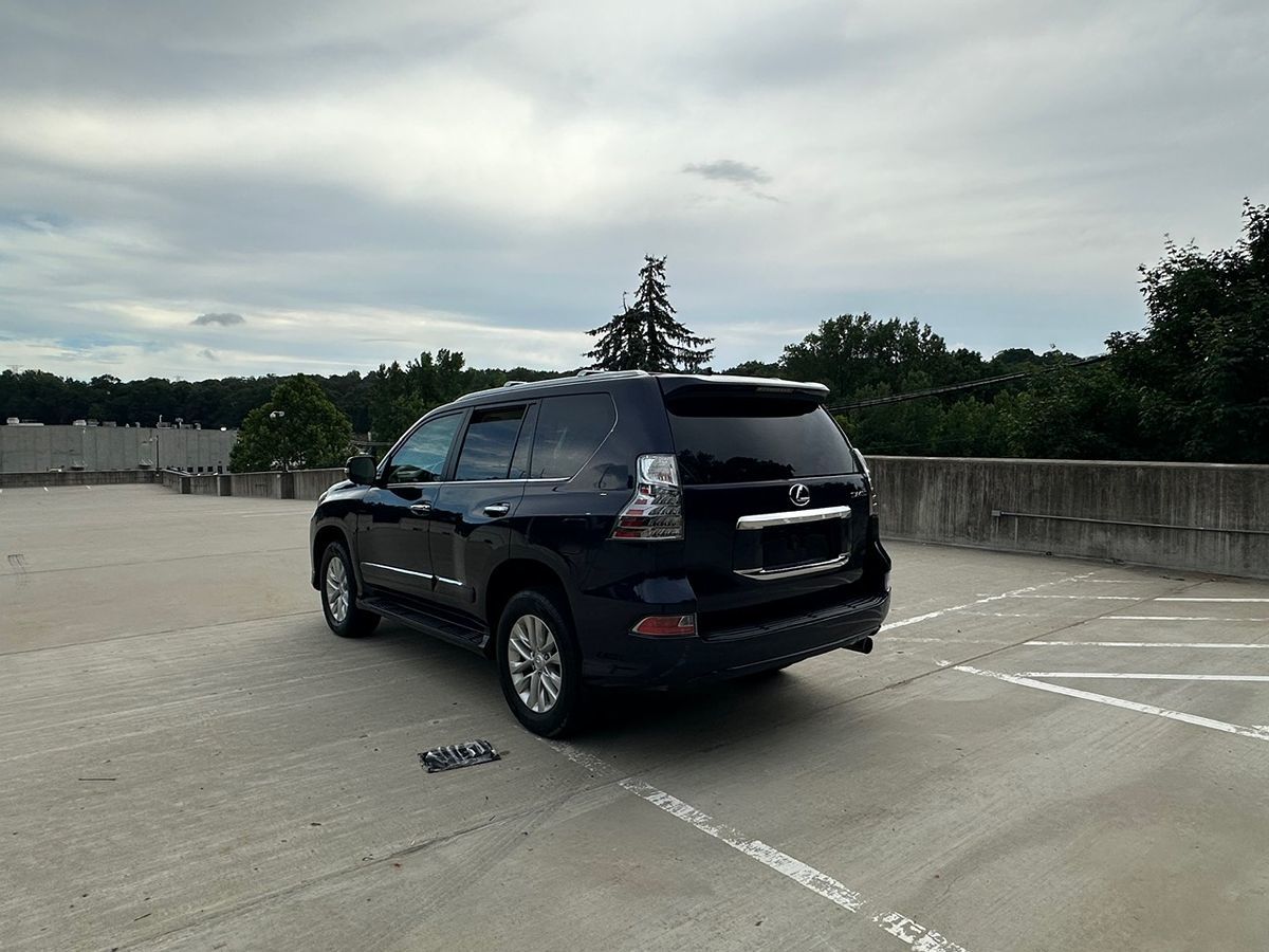2019 Lexus GX 460 Premium photo 7