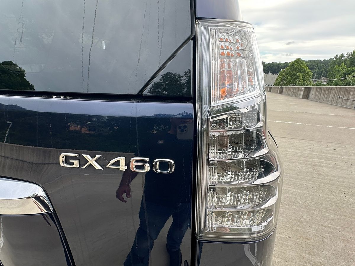 2019 Lexus GX 460 Premium photo 13