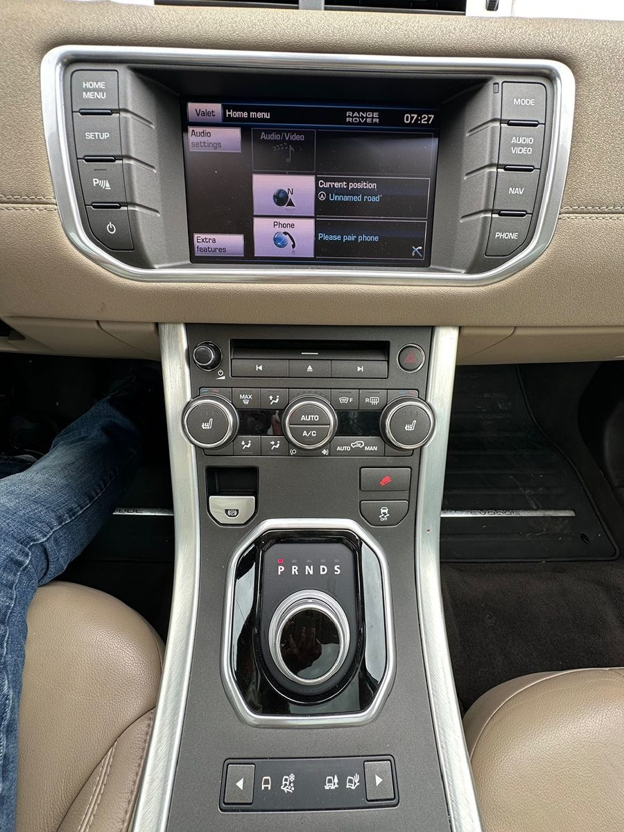 2013 Land Rover Range Rover Evoque Pure Premium photo 24