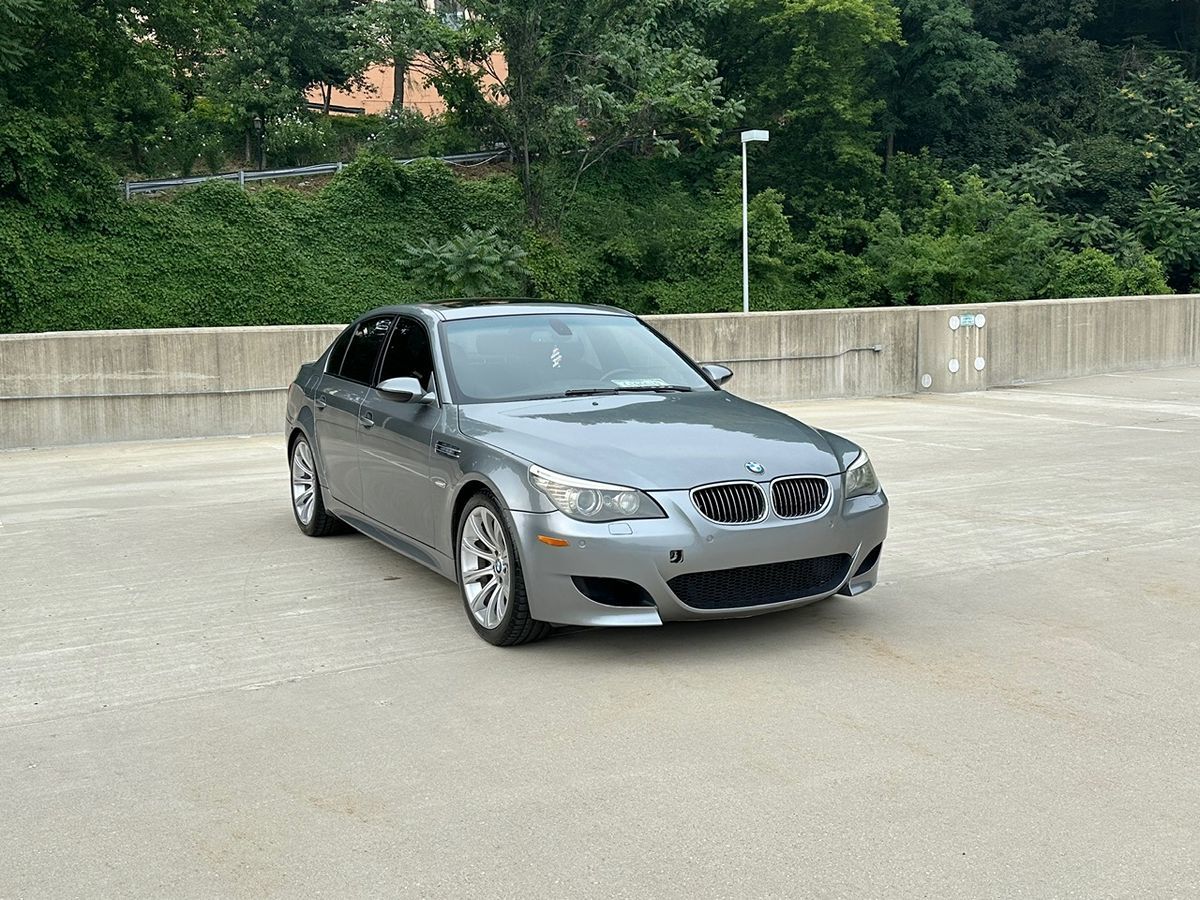 2008 Bmw M5 5 - Series photo 3