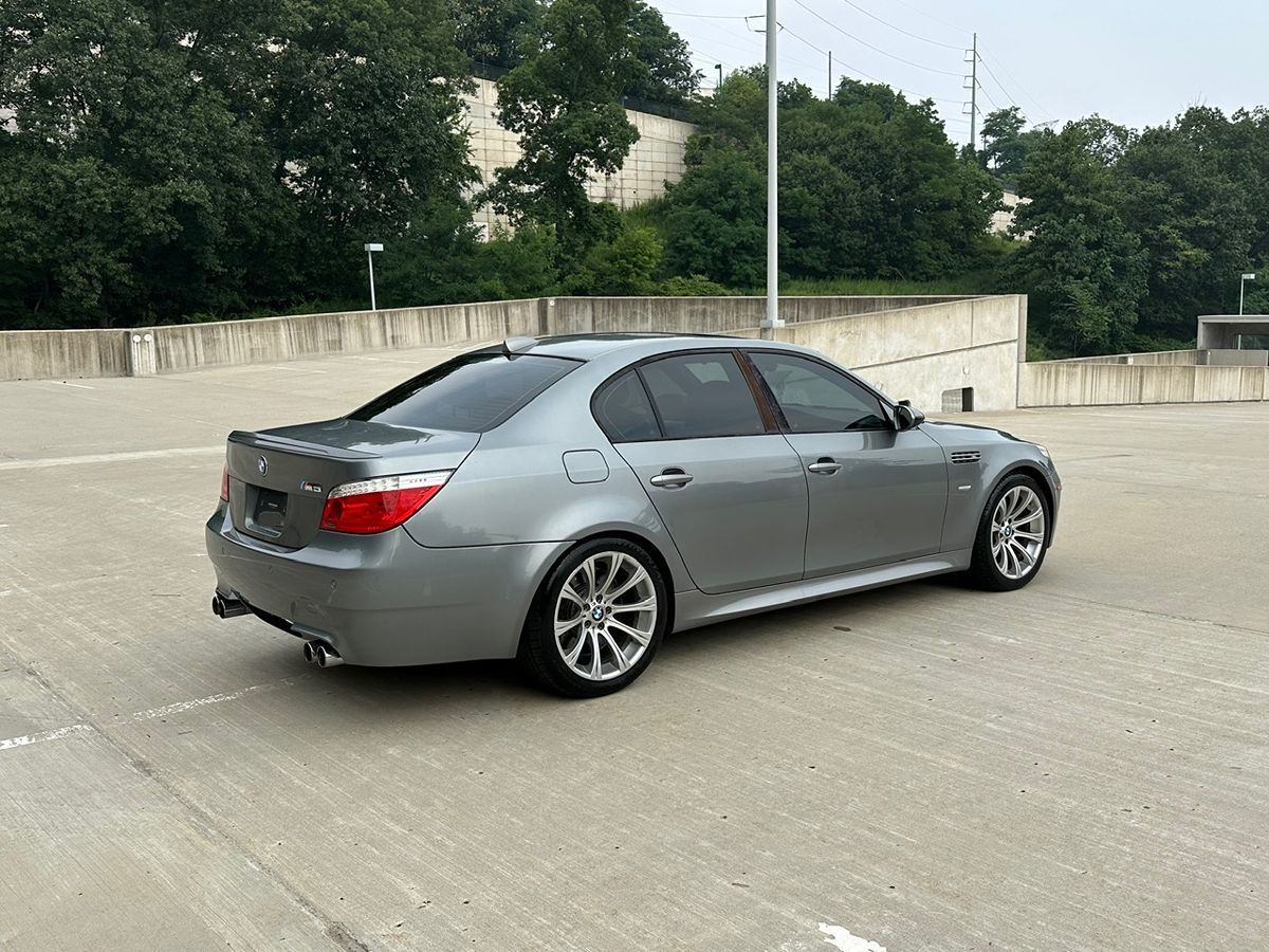 2008 Bmw M5 5 - Series photo 5
