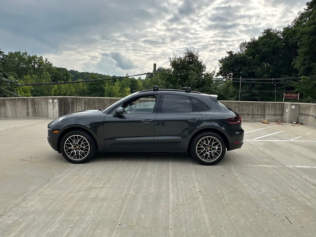2017 Porsche Macan S photo 8
