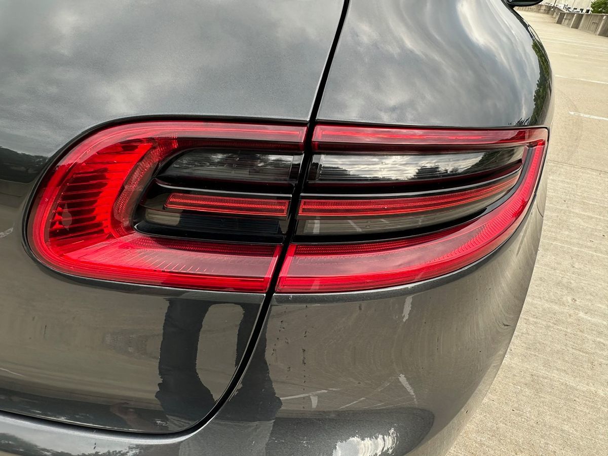 2017 Porsche Macan S photo 14