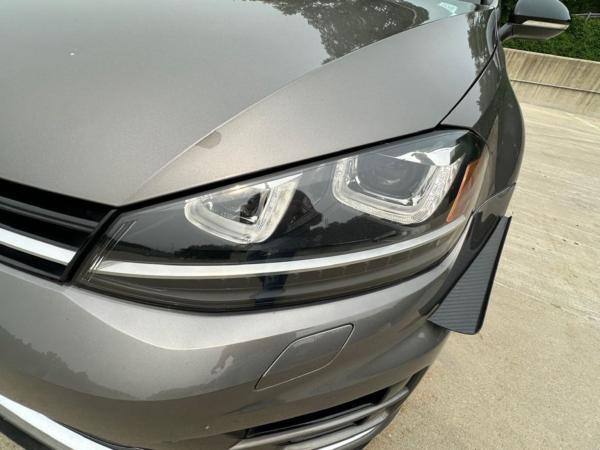 2016 Volkswagen Golf R Base photo 11