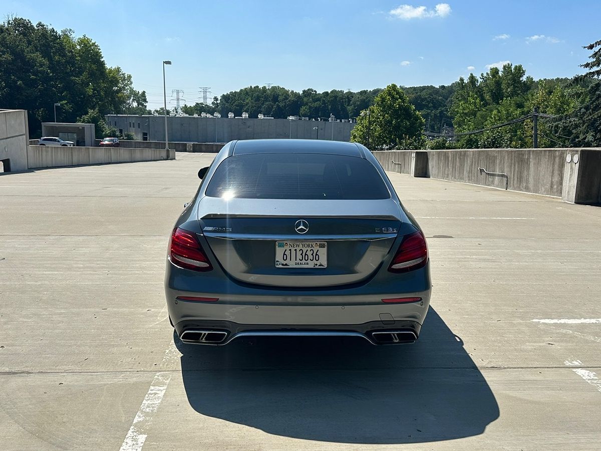 2018 Mercedes Benz E AMG 63 4MATIC Sedan photo 5
