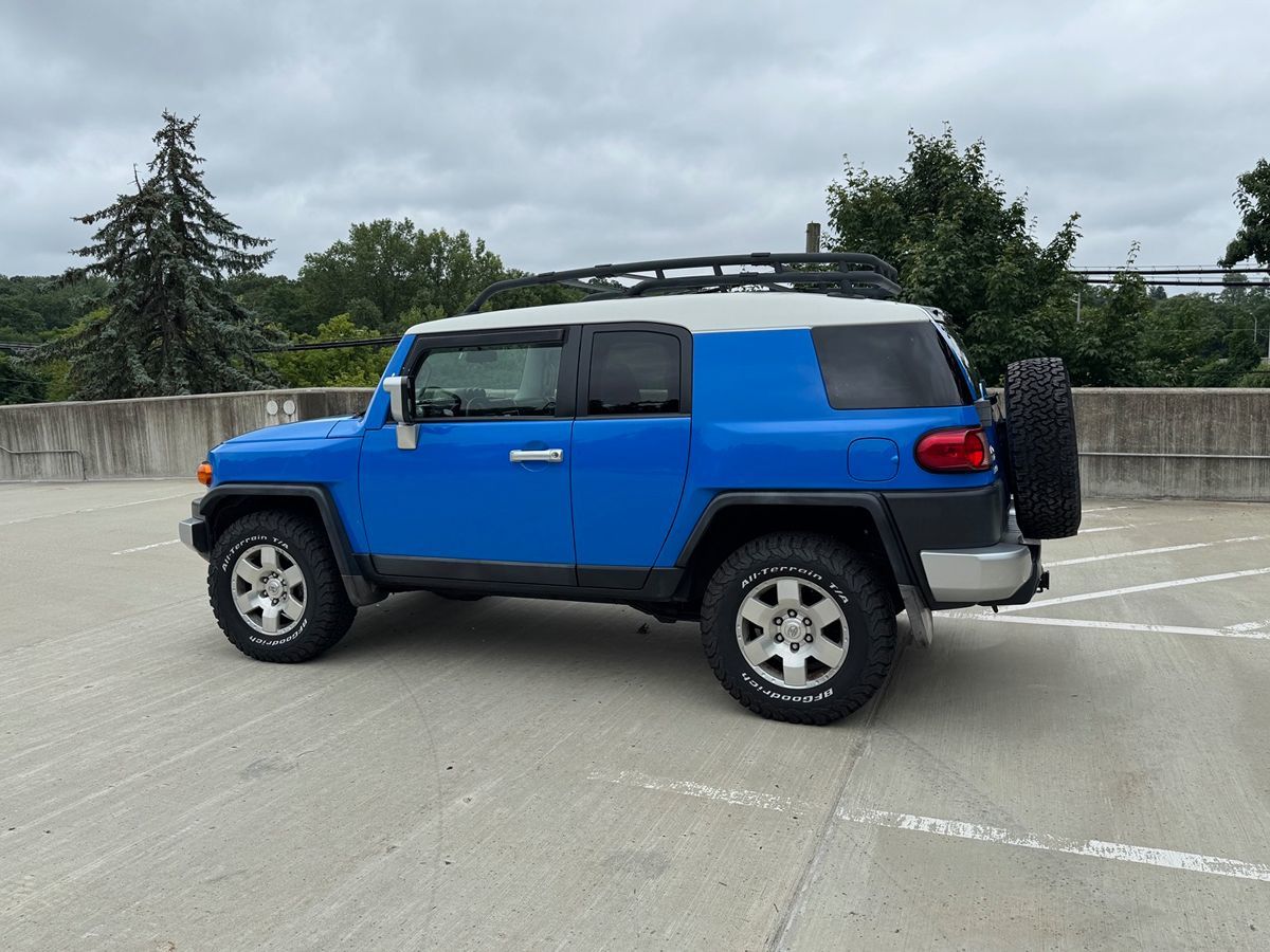 2007 Toyota FJ Cruiser Base photo 6