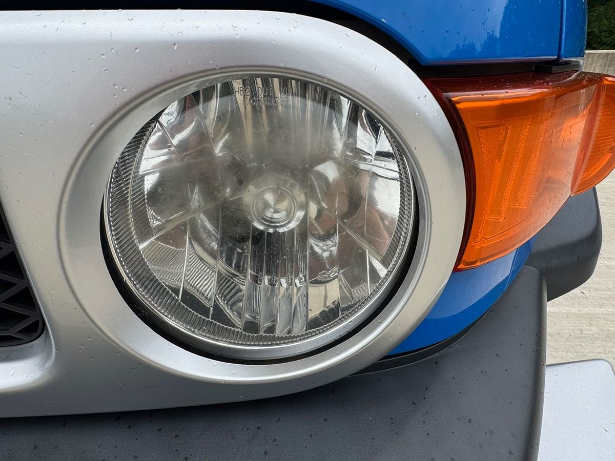 2007 Toyota FJ Cruiser Base photo 10