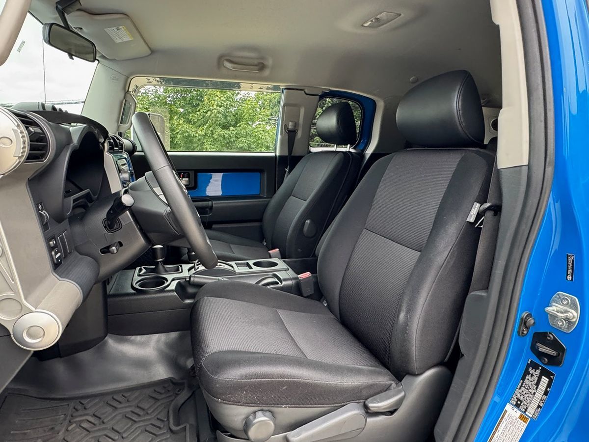 2007 Toyota FJ Cruiser Base photo 16