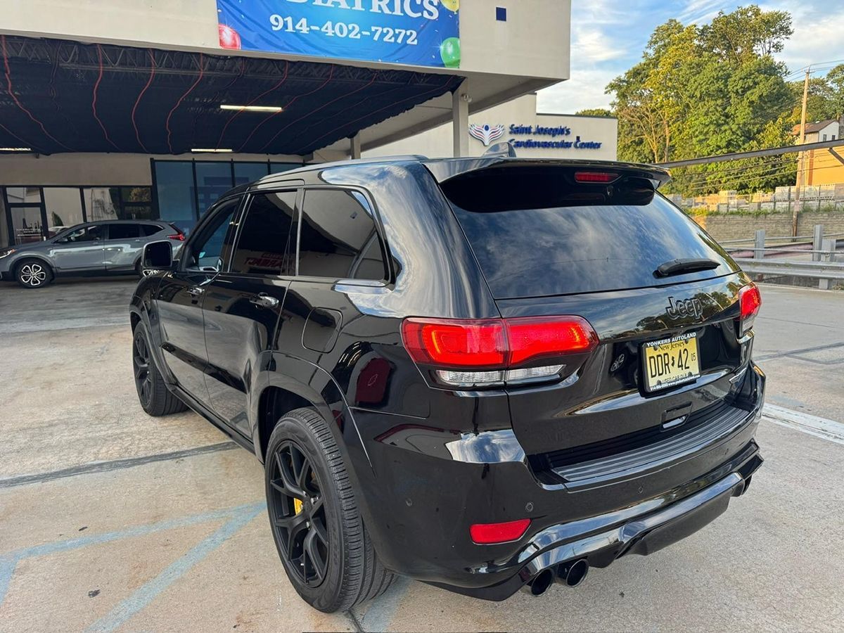 2018 Jeep Grand Cherokee Trackhawk photo 5