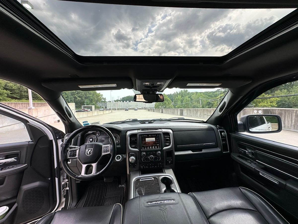 2017 Ram 1500 Limited photo 13