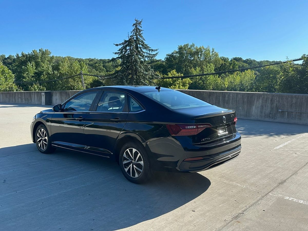 2024 Volkswagen Jetta S photo 6