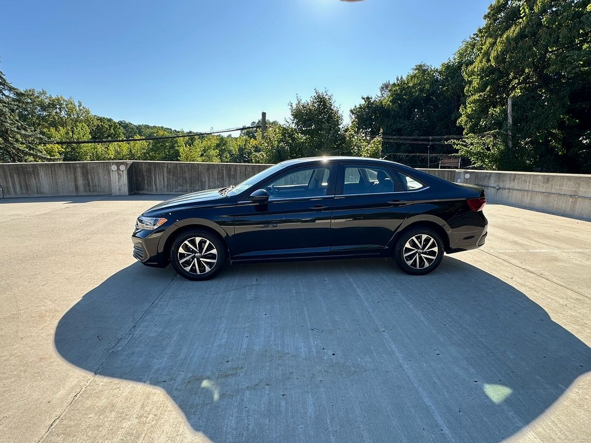 2024 Volkswagen Jetta S photo 7