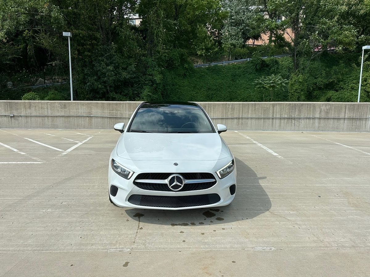 2019 Mercedes Benz A 220 4MATIC photo 2