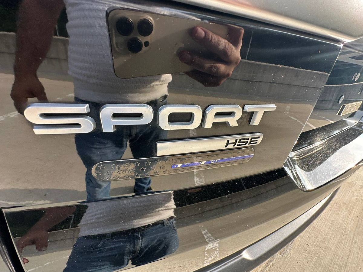2018 Land Rover Range Rover Sport HSE photo 13