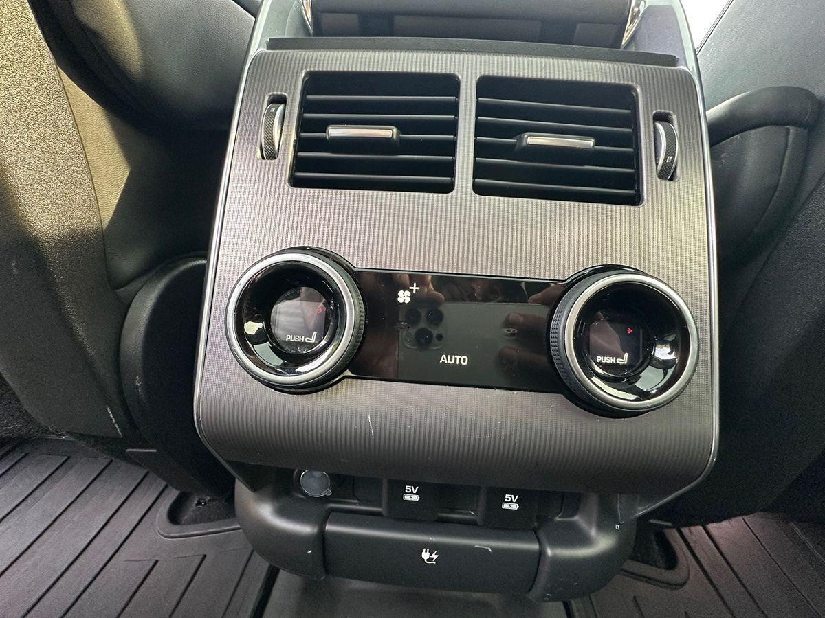 2018 Land Rover Range Rover Sport HSE photo 21