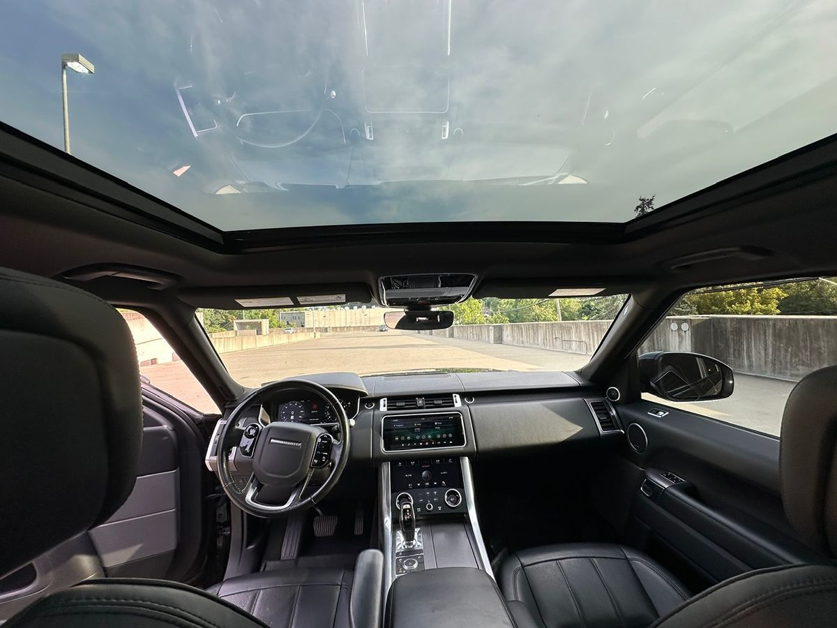 2018 Land Rover Range Rover Sport HSE photo 22