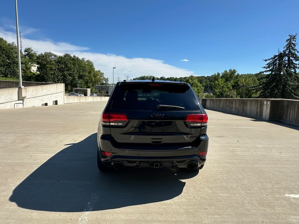 2016 Jeep Grand Cherokee SRT8 Night photo 3