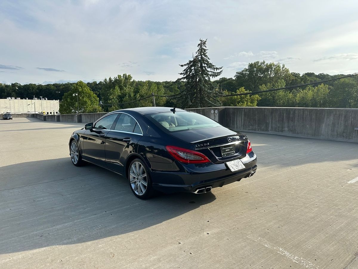 2012 Mercedes Benz CLS 63 AMG photo 7