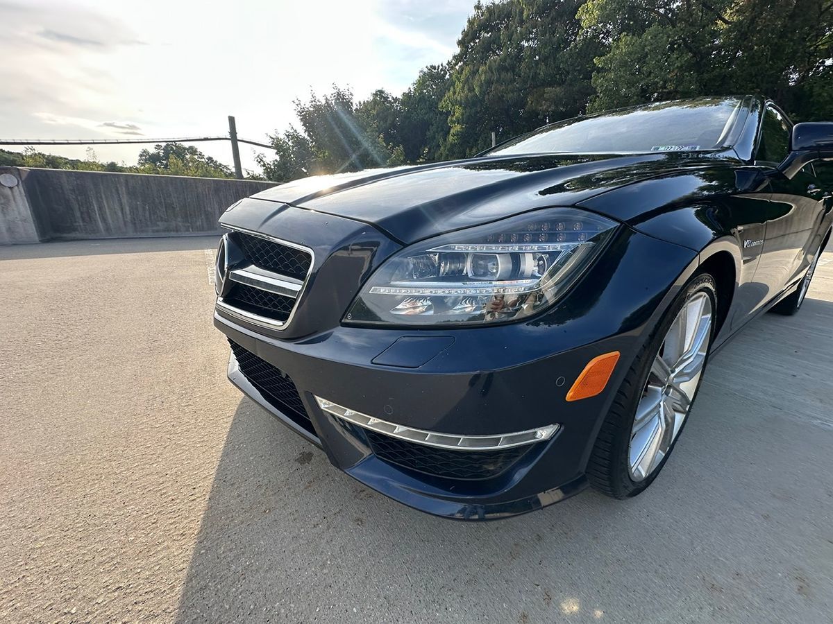 2012 Mercedes Benz CLS 63 AMG photo 9